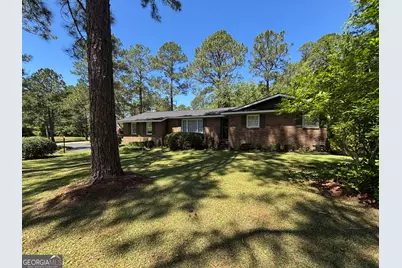 1340 5th Avenue, Eastman, GA 31023 - Photo 4