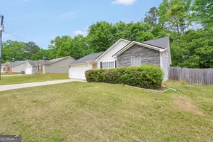 521 Sarah's Ln, Locust Grove, GA 30248 - Photo 4