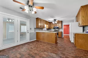 561 Leguin Mill Rd, Locust Grove, GA 30248 - Photo 18