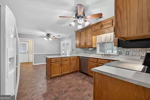 561 Leguin Mill Rd, Locust Grove, GA 30248 - Photo 12