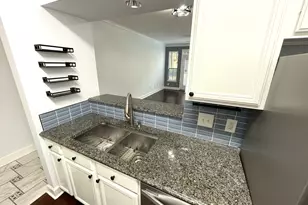 3777 Peachtree Road NE, Atlanta, GA 30319 - Photo 6