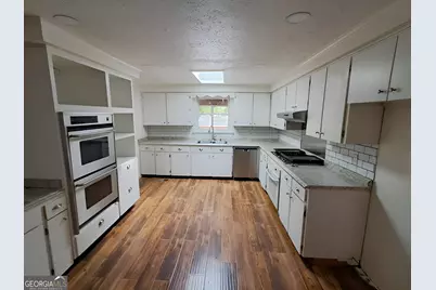 401 Forsyth Street, Barnesville, GA 30204 - Photo 10