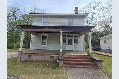 401 Forsyth Street, Barnesville, GA 30204 - Photo 1