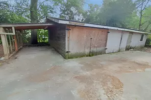 401 Forsyth St, Barnesville, GA 30204 - Photo 22