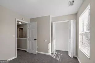 2404 Raven Cir, Lithonia, GA 30058 - Photo 22