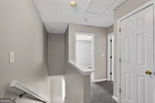 2404 Raven Cir, Lithonia, GA 30058 - Photo 20