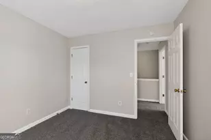 2404 Raven Cir, Lithonia, GA 30058 - Photo 24
