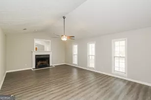 9183 Snipe Ln, Jonesboro, GA 30236 - Photo 4