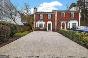 679 Anderson Walk, Marietta, GA 30062 - Photo 2