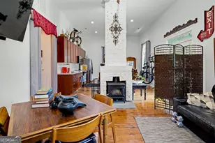 70 E Washington St, Newnan, GA 30263 - Photo 10