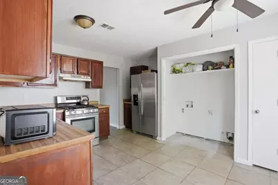 5420 Forest Downs Circle, College Park, GA 30349 - Photo 8