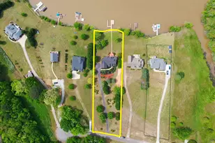 1031 Shoreline Dr, Madison, GA 30650 - Photo 2