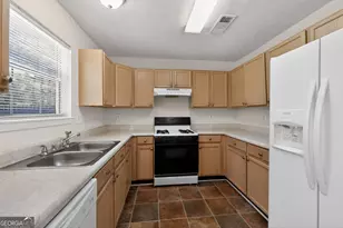 3043 Sherbourne Dr, Lithonia, GA 30058 - Photo 14