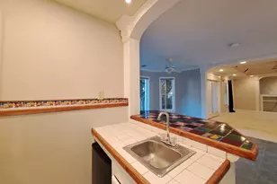 2242 Lenox Walk NE, Brookhaven, GA 30319 - Photo 68
