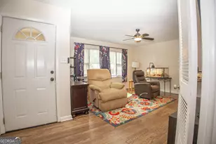 408 Skyway Dr, Warner Robins, GA 31088 - Photo 6