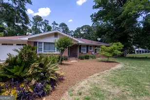408 Skyway Dr, Warner Robins, GA 31088 - Photo 2