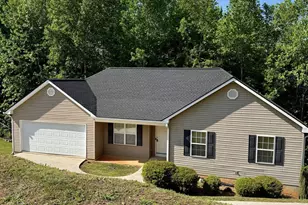 95 Mountain Overlook Dr, Cleveland, GA 30528 - Photo 1