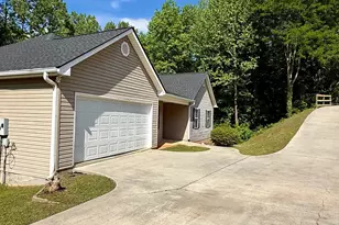 95 Mountain Overlook Dr, Cleveland, GA 30528 - Photo 8