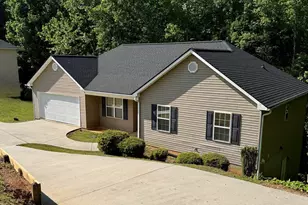 95 Mountain Overlook Dr, Cleveland, GA 30528 - Photo 2