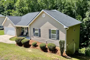 95 Mountain Overlook Dr, Cleveland, GA 30528 - Photo 2