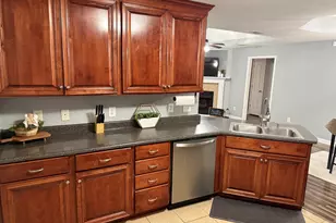 338 Hidden Creek Cir, Warner Robins, GA 31088 - Photo 8