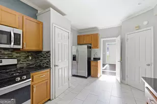 3322 Hunters Hill Dr, Lithonia, GA 30038 - Photo 12