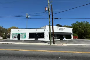 813 Hollywood Rd NW, Atlanta, GA 30318 - Photo 1