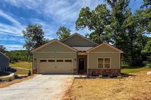 365 Hunts Rdg Dr, Cleveland, GA 30528 - Photo 2