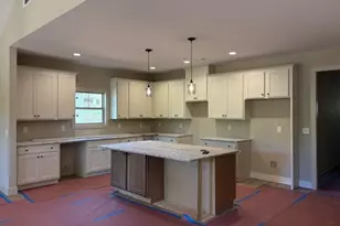 365 Hunts Rdg Dr, Cleveland, GA 30528 - Photo 4