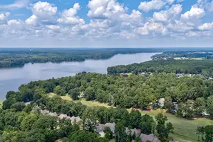 1011 Lake Pointe Dr S, Greensboro, GA 30642 - Photo 8