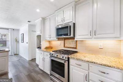 825 Harbor Bay Drive, Lawrenceville, GA 30045 - Photo 6