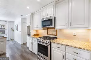 825 Harbor Bay Dr, Lawrenceville, GA 30045 - Photo 6