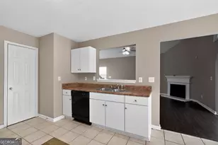 6343 Klondike River Rd, Lithonia, GA 30038 - Photo 16