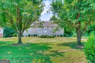 2020 Driftwood Cir, Cumming, GA 30041 - Photo 2