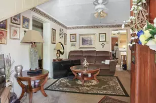 223 W 38th St, Savannah, GA 31401 - Photo 26