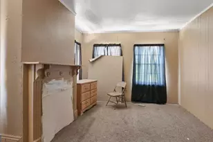223 W 38th St, Savannah, GA 31401 - Photo 22