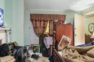 223 W 38th St, Savannah, GA 31401 - Photo 32