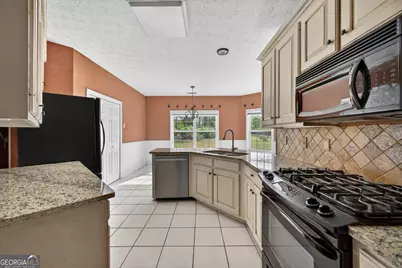 3057 Biltmore Woods Drive, Buford, GA 30519 - Photo 10