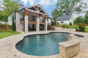 714 Maple Dr, Griffin, GA 30224 - Photo 2