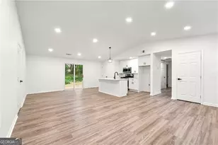 1428 Muirfield Dr, Stone Mountain, GA 30088 - Photo 4