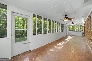 490 Hawthorne Dr, Fayetteville, GA 30214 - Photo 4