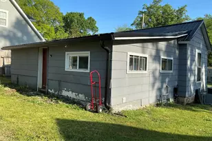 717 W 12th St, Chickamauga, GA 30707 - Photo 2