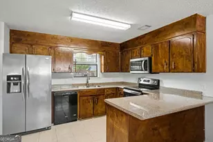 761 Robin Hood Dr, Hinesville, GA 31313 - Photo 8
