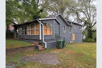 2387 Saint James Drive NW, Atlanta, GA 30318 - Photo 2