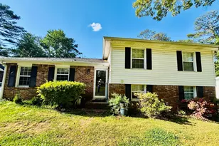 31 McFerrin Cir, Riverdale, GA 30274 - Photo 2