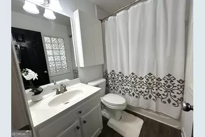 2232 Dunseath Avenue NW #APT 105, Atlanta, GA 30318 - Photo 10