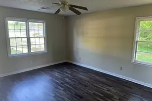 217 Central Lake Cir, Griffin, GA 30223 - Photo 16