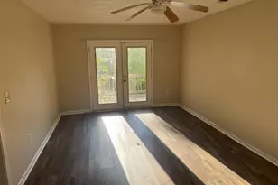 217 Central Lake Cir, Griffin, GA 30223 - Photo 8
