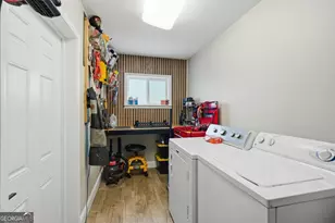 2448 Ware St, Blackshear, GA 31516 - Photo 6
