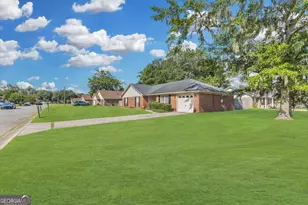 1398 Coalition Cir, Hinesville, GA 31313 - Photo 4